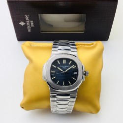【PFF Factory新势力 新力作】V4最高升级版本 最高复刻 百达.翡丽PATEK PHILIPPE 优雅运动系列5711/1A鹦鹉螺！PFF震撼出品！钢表之王！1⃣️【机芯】全网最佳解毒方案，搭配百达.翡丽9015机改Cal.324自动上链一体机芯！精准稳定！2⃣️【表带】定制级人体工程学表带，钢带中珠是钻石型的，与正品相结合。3⃣️【尺寸】表壳尺寸40毫米，厚度仅9.0毫米，也与原装最接近。【PFF Factory】匠心之作 欢迎您的品鉴！