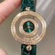 【独家美拍萧邦经邦萧邦HAPPY DIAMONDS系列快乐钻腕表】新增最新绿表盘 蓝宝石玻璃镜面 我们就是自己的神话 原厂瑞士石英机芯 镜面内7颗快乐钻自由转动 活动钻石围绕表盘回旋起舞 制作精巧的表壳玩味透明概念 chopard家标志性的Happy钻石在两片蓝宝石水晶玻璃 形成的空间内自由滑动 充分展现自由和欢快的感觉 表壳顶端与底端各缀有一圈钻石 树叶形指针 较小的同心圆为珍珠母贝质地 呈圆满的球型 两个同心圆环上皆全手工镶有钻石 七颗灵动钻石如悬空漂浮一般 细节见真知 【独家美拍萧邦经邦萧邦HAPPY DIAMONDS系列快乐钻腕表】新增最新绿表盘 蓝宝石玻璃镜面 我们就是自己的神话 原厂瑞士石英机芯 镜面内7颗快乐钻自由转动 活动钻石围绕表盘回旋起舞 制作精巧的表壳玩味透明概念 chopard家标志性的Happy钻石在两片蓝宝石水晶玻璃 形成的空间内自由滑动 充分展现自由和欢快的感觉 表壳顶端与底端各缀有一圈钻石 树叶形指针 较小的同心圆为珍珠母贝质地 呈圆满的球型 两个同心圆环上皆全手工镶有钻石 七颗灵动钻石如悬空漂浮一般 细节见真知