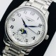 【LG Factory】新力作 浪琴Longines新款「Master Moonphase」月相日历腕表,采用ETA2824-2机芯,功能完美同步,防水深度30米,表耳线条温润流畅。表盘为大三针布局,最特别之处是表圈分钟刻度圈为立体倾斜的设计,提供出色的表盘层次感。6点的月相盘与日历功能融为一体。表盘共有3种款式:银白色麦粒纹搭配衬线体阿拉伯数字时标,黑色麦粒纹搭配罗马数字时标,蓝色日晖纹搭配棍状时标 ,直径40毫米,厚度10毫米,意大利进口小牛皮 原装蝴蝶扣 ⚠️请认准独家品质!LG品质 值得信赖! 【LG Factory】新力作 浪琴Longines新款「Master Moonphase」月相日历腕表,采用ETA2824-2机芯,功能完美同步,防水深度30米,表耳线条温润流畅。表盘为大三针布局,最特别之处是表圈分钟刻度圈为立体倾斜的设计,提供出色的表盘层次感。6点的月相盘与日历功能融为一体。表盘共有3种款式:银白色麦粒纹搭配衬线体阿拉伯数字时标,黑色麦粒纹搭配罗马数字时标,蓝色日晖纹搭配棍状时标 ,直径40毫米,厚度10毫米,意大利进口小牛皮 原装蝴蝶扣 ⚠️请认准独家品质!LG品质 值得信赖!