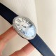 Baignoire de Cartier / oval shape / silver with diamonds Width 28mm . length 39mm 卡地亚创新与复古撞击的审美 / Baignoire腕表卡地亚浴缸系列,法式优雅的椭圆形设计搭配柔软绢丝表带,便捷式折叠表扣,略微弯曲的表壳完美贴合手腕曲线,配载瑞士石英机芯,淬火钢蓝剑形指针,耐磨损镜面,宽度28mm ,长度39mm Baignoire de Cartier / oval shape / silver with diamonds Width 28mm . length 39mm 卡地亚创新与复古撞击的审美 / Baignoire腕表卡地亚浴缸系列,法式优雅的椭圆形设计搭配柔软绢丝表带,便捷式折叠表扣,略微弯曲的表壳完美贴合手腕曲线,配载瑞士石英机芯,淬火钢蓝剑形指针,耐磨损镜面,宽度28mm ,长度39mm