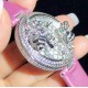 实拍 Cartier-卡地亚 创意宝石BESTIAIRE系列 HPI00480 珐琅 40毫米 石英机芯 女士腕表 黄金表盘 镶钻 半透明黄色内填珐琅 2只黄金蜜蜂装饰 镶嵌明亮式切割圆钻 黄色钻石及黑色珐琅条纹 4枚祖母绿蜂眼 这款腕表由尊贵超凡的金属雕琢而成 并衬以珍奇夺目的宝石 堪称高级珠宝中的真正典范 不仅如此 把一株繁茂的植物或者一只惊艳的动物设计成为表盘的造型 既给品牌创意增添了一丝神秘 又在作品中蕴藏了一份雅致 实拍 Cartier-卡地亚 创意宝石BESTIAIRE系列 HPI00480 珐琅 40毫米 石英机芯 女士腕表 黄金表盘 镶钻 半透明黄色内填珐琅 2只黄金蜜蜂装饰 镶嵌明亮式切割圆钻 黄色钻石及黑色珐琅条纹 4枚祖母绿蜂眼 这款腕表由尊贵超凡的金属雕琢而成 并衬以珍奇夺目的宝石 堪称高级珠宝中的真正典范 不仅如此 把一株繁茂的植物或者一只惊艳的动物设计成为表盘的造型 既给品牌创意增添了一丝神秘 又在作品中蕴藏了一份雅致