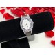 萧邦新款 LHEURE DU DIAMANT MEDIUM OVAL 此款LHeure du Diamant 椭圆形切割雕纹镶钻表盘 环以点缀钻石的表圈 优雅气韵 时尚风格和萧邦精湛的手工艺尽显无遗 光华耀目 MM™ 白玫同价 萧邦新款 LHEURE DU DIAMANT MEDIUM OVAL 此款LHeure du Diamant 椭圆形切割雕纹镶钻表盘 环以点缀钻石的表圈 优雅气韵 时尚风格和萧邦精湛的手工艺尽显无遗 光华耀目 MM™ 白玫同价