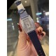 伯爵-piaget-G0A33091女士腕表，水桶形的表壳别具一格，独特的绢布表带搭配原版针扣，完美结合，尽显奢华时尚气质。原装瑞士机芯，316L精钢表壳，度18k白金和玫瑰金，尺寸27x38mm备受喜爱、值得拥有[机智][耶]实物超美