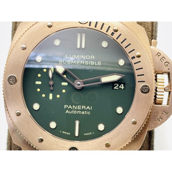 【VS Factory2023墙裂推荐 新力作】V2升级版 VS沛.纳海 Pam382 机芯功能升级:1⃣️时针单独调时,通过时针调历。2⃣️机芯背透 :摆轮与正品一致 螺丝孔位95%以上接近正品。3⃣️直径47毫米!4⃣️搭载定制版自动上链机芯!5⃣️大家常说硬汉风格什么的,我觉得青铜382才是最最硬汉的沛纳海,不光在造型上够钢猛,青铜材质更是在经过岁月洗礼后变得不一样,有经历,有故事,有一种沧桑感,这才是真正的硬汉!敢死队同款哦!VS Factory匠心之作 值得您拥有! 【VS Factory2023墙裂推荐 新力作】V2升级版 VS沛.纳海 Pam382 机芯功能升级:1⃣️时针单独调时,通过时针调历。2⃣️机芯背透 :摆轮与正品一致 螺丝孔位95%以上接近正品。3⃣️直径47毫米!4⃣️搭载定制版自动上链机芯!5⃣️大家常说硬汉风格什么的,我觉得青铜382才是最最硬汉的沛纳海,不光在造型上够钢猛,青铜材质更是在经过岁月洗礼后变得不一样,有经历,有故事,有一种沧桑感,这才是真正的硬汉!敢死队同款哦!VS Factory匠心之作 值得您拥有!