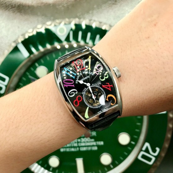 法兰克 穆勒(Franck Muller)⌚️55*42*13mm ️全自动机械机芯双面小牛皮原装针扣酒桶形拱桥状精丝拉砂壳个性 时尚 前卫 一如既往的酷 法兰克 穆勒(Franck Muller)⌚️55*42*13mm ️全自动机械机芯双面小牛皮原装针扣酒桶形拱桥状精丝拉砂壳个性 时尚 前卫 一如既往的酷
