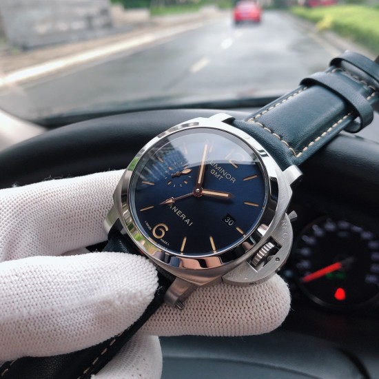 品牌:沛纳海--PANERAI PAM00688 类型:男士顶级腕表 机芯:全自动机械机芯 表壳:316L精钢表壳 镜面:矿物强化玻璃 皮带:进口真牛皮表带 三杰卓越非凡 尽显男士魅力尺寸:直径44mm 厚度16mm。SJ为你精心打造超真实实物图拍摄 让你超真实实物图体验 品牌:沛纳海--PANERAI PAM00688 类型:男士顶级腕表 机芯:全自动机械机芯 表壳:316L精钢表壳 镜面:矿物强化玻璃 皮带:进口真牛皮表带 三杰卓越非凡 尽显男士魅力尺寸:直径44mm 厚度16mm。SJ为你精心打造超真实实物图拍摄 让你超真实实物图体验