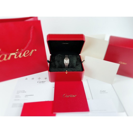 新品预告⚠️ vca Factory出品 (背景2)品牌:Cartier卡地亚™️系列:PANTHERE DE(日本バージョン)机芯:瑞士石英尺寸:22/30mm小号材质:316精鋼扣子:原装拉扣功能:时针 分针一表一卡一码 套装出货 新品预告⚠️ vca Factory出品 (背景2)品牌:Cartier卡地亚™️系列:PANTHERE DE(日本バージョン)机芯:瑞士石英尺寸:22/30mm小号材质:316精鋼扣子:原装拉扣功能:时针 分针一表一卡一码 套装出货