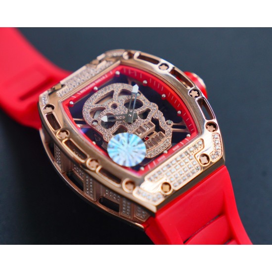 理查德米勒 RICHARD MILLE 最新升級特别版 抛光亮壳 让你体验最亮鬼头 带出最经典的RM052鬼头经典传奇 永不落后 镂空骷髅头腕表.骷髅头轮廓突出,造型霸气不羁,具有震撼人心的魅力。搭配艳耀色彩的真皮轻便表带,更拉风,更前卫。缤纷盛夏,换上短袖T恤的你,腕间搭上鲜艳的表款,是不是很吸睛?尺寸43x50mm ⚠️请认准独家品质 理查德米勒 RICHARD MILLE 最新升級特别版 抛光亮壳 让你体验最亮鬼头 带出最经典的RM052鬼头经典传奇 永不落后 镂空骷髅头腕表.骷髅头轮廓突出,造型霸气不羁,具有震撼人心的魅力。搭配艳耀色彩的真皮轻便表带,更拉风,更前卫。缤纷盛夏,换上短袖T恤的你,腕间搭上鲜艳的表款,是不是很吸睛?尺寸43x50mm ⚠️请认准独家品质