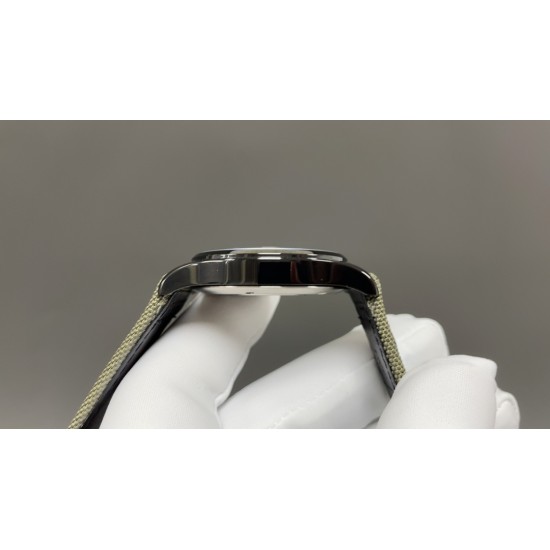 AOF全面升级 V7 版马克 飞行员PILOTS WATCHES全系列1️⃣利用最新的精密AI电喷技术,终于试验出少量的零色差的万国色值2️⃣全场唯一去除紫色温的黑面,开启了字面新工艺的 "狂飙’之战! 3️⃣字體是完美油印100%和原版相同的字体 进口超强夜光⚠️终极版己完美修正纤细大小同步原版!!⚠️而日本进口机芯9015 2892正完完全全符合这特征,最新批次日本纯进口9015 2892更显精准,耐用,摆陀低噪,零返修 AOF全面升级 V7 版马克 飞行员PILOTS WATCHES全系列1️⃣利用最新的精密AI电喷技术,终于试验出少量的零色差的万国色值2️⃣全场唯一去除紫色温的黑面,开启了字面新工艺的 "狂飙’之战! 3️⃣字體是完美油印100%和原版相同的字体 进口超强夜光⚠️终极版己完美修正纤细大小同步原版!!⚠️而日本进口机芯9015 2892正完完全全符合这特征,最新批次日本纯进口9015 2892更显精准,耐用,摆陀低噪,零返修