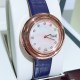 ★实拍 伯爵-PIAGET,时尚石英女款,来自Possession系列诚意推荐,魅力十足的臻品采用瑞士石英机芯,蓝宝石水晶玻璃镜面,表圈可360度旋转,在不经意的旋转之间带来不同的好心情灵动搭配,转动间,专属于你独一无二的个性造型耀目而生有光圈、单排钻和双排钻任性选择!表壳直径34mm厚度8mm。 ★实拍 伯爵-PIAGET,时尚石英女款,来自Possession系列诚意推荐,魅力十足的臻品采用瑞士石英机芯,蓝宝石水晶玻璃镜面,表圈可360度旋转,在不经意的旋转之间带来不同的好心情灵动搭配,转动间,专属于你独一无二的个性造型耀目而生有光圈、单排钻和双排钻任性选择!表壳直径34mm厚度8mm。