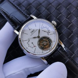 新品IWC万国自动陀飞轮原厂尺寸43mm*12.5mm，采用高透光蓝宝玻璃进口小牛皮动能显示最高7天，24小时显示商务休闲两不误，成功人士标配
