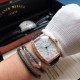 法兰克穆勒-Franck Muller 深受时尚男士及众多明星追捧的顶级腕表品牌,法兰克穆勒的标志性特征是其酒桶型表壳和夸张的弧度设计敖,采用手工镶砖手法制作,同时也拥有精湛的制表工艺,搭配全自动日本机械机芯,法兰克穆勒手表凝聚了无限心血、承载了无尽情感,是鉴赏家眼中出类拔萃敖、独一无二的完美杰作。尺寸55mmx42mmx13。FM-club™ 倾情推荐❗️ 法兰克穆勒-Franck Muller 深受时尚男士及众多明星追捧的顶级腕表品牌,法兰克穆勒的标志性特征是其酒桶型表壳和夸张的弧度设计敖,采用手工镶砖手法制作,同时也拥有精湛的制表工艺,搭配全自动日本机械机芯,法兰克穆勒手表凝聚了无限心血、承载了无尽情感,是鉴赏家眼中出类拔萃敖、独一无二的完美杰作。尺寸55mmx42mmx13。FM-club™ 倾情推荐❗️