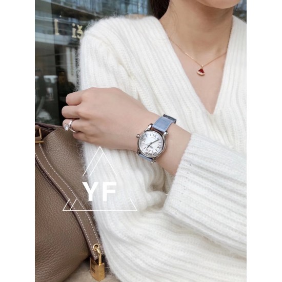 实拍《YF》萧邦(五钻小号无日历)HAPPY DIAMONDS 七彩圣诞主题 符合接下来圣诞跨年的气氛 每一颗钻石都是最好的礼物 心向自由 与快乐不期而遇。 实拍《YF》萧邦(五钻小号无日历)HAPPY DIAMONDS 七彩圣诞主题 符合接下来圣诞跨年的气氛 每一颗钻石都是最好的礼物 心向自由 与快乐不期而遇。