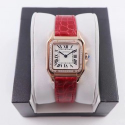 实拍 8848F Panthre de Cartier 卡地亚猎豹手表，华丽而不羁，是Panthre de Cartier猎豹所传达的美学风格。它线条流畅，魅惑动人，柔软服帖于腕间，宛若在肌肤上翩翩起舞。独特的造型彰显成熟优雅、自信动人的女性形象。表壳一体成型，搭配正品使用原装瑞士石英机芯，316L精钢壳套，镶嵌钻石 把头镶嵌一颗合成蓝色尖晶石，镀银表盘，剑形蓝钢指针，100%三度防水，尺寸：27 x 37毫米，22*30毫米，二个尺寸。每块表都有独立的机身编号。