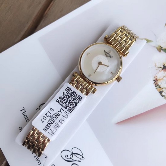 浪琴 Longines 超薄系列,小清新 简约大方,品质精湛,采用原装石英机芯,顶级316精钢表壳,散珠带精钢实钢材料、玫瑰金,间玫瑰金,黄金,间黄金4色可选。28mm 浪琴 Longines 超薄系列,小清新 简约大方,品质精湛,采用原装石英机芯,顶级316精钢表壳,散珠带精钢实钢材料、玫瑰金,间玫瑰金,黄金,间黄金4色可选。28mm