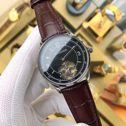 品牌：积家-Jaeger-LeCoultre表带：进口小牛皮/316精钢机芯：全自动机械机芯材料：高级强化镀膜镜面尺寸：直径41mm，厚度12mm
