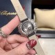 实拍 萧邦-chopard happy Diamonds系列 女士腕表(市场最高版 热卖上巿)施华洛世奇水晶 原装瑞士进口石英机芯 娟带361L钢原装钻扣 316精钢表壳 蓝宝水晶镜面 直径32mm厚8mm 实拍 萧邦-chopard happy Diamonds系列 女士腕表(市场最高版 热卖上巿)施华洛世奇水晶 原装瑞士进口石英机芯 娟带361L钢原装钻扣 316精钢表壳 蓝宝水晶镜面 直径32mm厚8mm