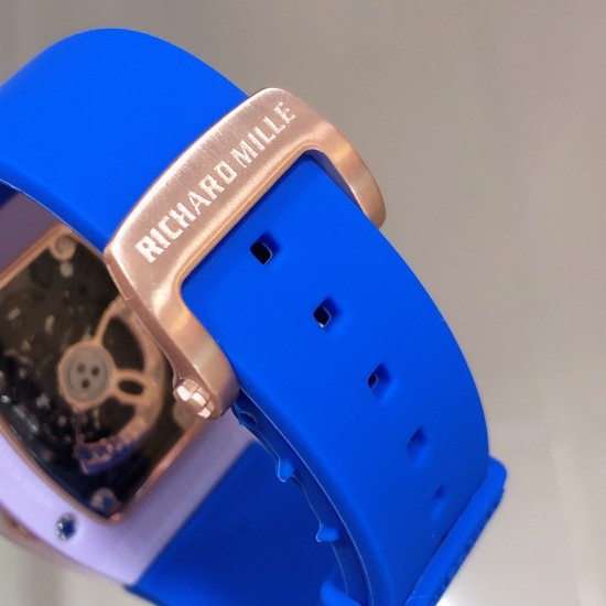 实拍 最新理查珐琅棉花糖理查德米勒 RichardMille 珐琅棉花糖 最新爆款 bon bon系列最稀有的作品!克服传统工艺打破模式!钟表最受尊敬的技术之一。不是所有人的嫁妆,棉花糖运动曲线和颜色,它们是诱人的。有了理查德米勒,实现了把棉花糖戴在你的手腕上!白色陶瓷加上黄粉绿搪瓷表盘,RM-07柔和的颜色创造了一个组合...甜蜜!糖果店的一次旅行,一个让人难以置信的艺术品。你会戴上它吗? 实拍 最新理查珐琅棉花糖理查德米勒 RichardMille 珐琅棉花糖 最新爆款 bon bon系列最稀有的作品!克服传统工艺打破模式!钟表最受尊敬的技术之一。不是所有人的嫁妆,棉花糖运动曲线和颜色,它们是诱人的。有了理查德米勒,实现了把棉花糖戴在你的手腕上!白色陶瓷加上黄粉绿搪瓷表盘,RM-07柔和的颜色创造了一个组合...甜蜜!糖果店的一次旅行,一个让人难以置信的艺术品。你会戴上它吗?