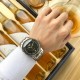 浪琴 Longines 精品男士腕表,经典大三针设计,尊贵大气,绅士风范,卓越品质,热卖全城。采用全自动机械机芯,顶级316精钢表壳表带,矿物质超强镜面,尺寸40*13 浪琴 Longines 精品男士腕表,经典大三针设计,尊贵大气,绅士风范,卓越品质,热卖全城。采用全自动机械机芯,顶级316精钢表壳表带,矿物质超强镜面,尺寸40*13