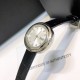 实拍 伯爵-PIAGET 女士腕表 瑞士石英机芯 316L精钢表壳 真牛皮表带 尺寸34*8mm 蓝宝石玻璃镜面 简约的设计,大胆而多彩的配色,以及旋转表圈是伯爵品牌 Possession腕表的特质所在。通过品牌制表师们天马星空的创意,将各个亮色的表带与贵金属、钻石、精钢材质相融,通过圆形盘面的演绎,令全新的 Possession腕表越发闪耀夺目,给人眼前一亮之感。 实拍 伯爵-PIAGET 女士腕表 瑞士石英机芯 316L精钢表壳 真牛皮表带 尺寸34*8mm 蓝宝石玻璃镜面 简约的设计,大胆而多彩的配色,以及旋转表圈是伯爵品牌 Possession腕表的特质所在。通过品牌制表师们天马星空的创意,将各个亮色的表带与贵金属、钻石、精钢材质相融,通过圆形盘面的演绎,令全新的 Possession腕表越发闪耀夺目,给人眼前一亮之感。