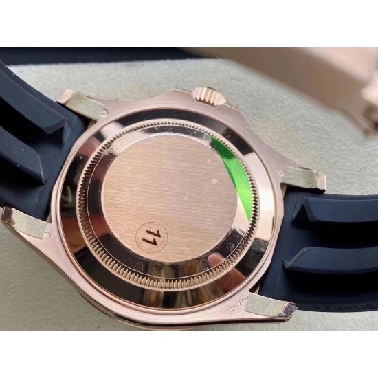 ROLEX 劳力士 YACHT MASTER 游艇名仕型 116655 运动男表 精钢镀厚玫瑰金表壳 陶瓷表圈 可双向转动 旋入式表冠 蓝宝石镜面有日历放大镜6点位镭射皇冠防伪 橡胶表带 表带侧面有OYSTERFLEX字样雕刻 表带背面有导汗槽 Glidelock折叠保险表扣! ROLEX 劳力士 YACHT MASTER 游艇名仕型 116655 运动男表 精钢镀厚玫瑰金表壳 陶瓷表圈 可双向转动 旋入式表冠 蓝宝石镜面有日历放大镜6点位镭射皇冠防伪 橡胶表带 表带侧面有OYSTERFLEX字样雕刻 表带背面有导汗槽 Glidelock折叠保险表扣!