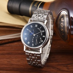 BREGUET 4434 宝玑Classique 腕表系列！探索宝玑悠久璀璨的历史，徜徉于引人入胜的宝玑世界！缔造完美制表技术的典范——走时精确、显示清晰、线条优雅。此纤薄腕表系列，配备自动上链机芯，均忠实于宝玑一贯秉承的技术理念、卓越工艺与传统价值。全新小秒+24小时半圆型日月星辰显示，搭配钢蓝指针，40cm尺寸，全新上市！