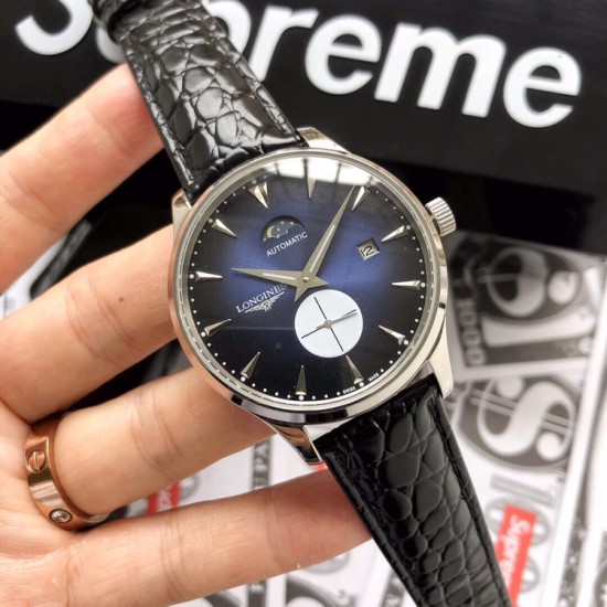 【品牌】浪琴--LONGINES【机芯】全自动机械机芯【表镜】矿物强化玻璃镜面【尺寸】直径40mm 厚度12mm