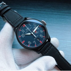 大飞新品 万国 IWC H5 概念表特别版 【表壳】腕表数据46mm.与原装一致，采用高科技强化316精钢【字面】采用飞机引擎形状.菱角切工形状工序、上下不同版层配合十分艰难，在精湛技艺和强大的耐心，使之显现凸出的立体感。【表镜】蓝宝石水晶玻璃表镜，双面蓝色高透镀膜。工艺吻合原装，通透度直逼正品。新款必属精品 敬请各路表友品鉴 三杰精致推荐男士精品机械腕表 精致传承真实效果