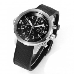 N1Factory 新品 IWC 万国 大鲨鱼特别版新力作 ❗️海洋计时系列 OT1 市场最高版本 万 国IWC“鲨鱼”特别版鲨鱼基因非凡的适应能力，超越他人的捕猎技能，让鲨鱼，成为深海里的王者。而保护海洋，是它坚毅的使命。海洋是如此的神秘、壮美，正是各种基因之间的合作与竞争，让生命的奇迹不断上演。向自然拜师，适者生存鑫。