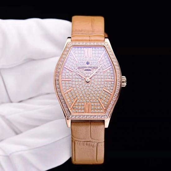 实拍 江诗丹顿-Vacheron Constantin 作为世界上历史悠久的钟表制造商从未停止生产,秉承悉力以赴,精益求精的品牌座右铭,其中有一款-Malte系列25530/000R-9742,经典酒桶型婉表,防磨水晶镜面,内部经反光处理,配置瑞士原装石英机芯,尺寸28.40*38.67毫米,厚度7.28毫米。表壳电镀18K白金/玫瑰金,表带有布绢带,牛皮带两种选择,针扣配带.市面最高版本,你值得拥有! 实拍 江诗丹顿-Vacheron Constantin 作为世界上历史悠久的钟表制造商从未停止生产,秉承悉力以赴,精益求精的品牌座右铭,其中有一款-Malte系列25530/000R-9742,经典酒桶型婉表,防磨水晶镜面,内部经反光处理,配置瑞士原装石英机芯,尺寸28.40*38.67毫米,厚度7.28毫米。表壳电镀18K白金/玫瑰金,表带有布绢带,牛皮带两种选择,针扣配带.市面最高版本,你值得拥有!