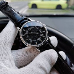 万国--IWC Z2  男士腕表 至臻精品，高雅品位 搭载全自动机械机芯 316L精钢表壳矿物强化玻璃镜面采用进口小牛皮真皮表带尺寸：直径40mm 厚度12mm 三杰精致推荐男士精品机械腕表 精致传承真实效果 SJ品质的保证