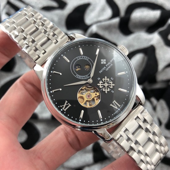 实物拍摄品牌：百达翡丽-PATEK PHILPPE 类型：[酷]男士腕表表壳：316精钢（做工优质）表带：进口小牛皮/316精钢(两种可选)机芯：高级定制全自动机械机芯(走时稳定)材料：高级强化镀膜镜面尺寸：直径40mm 厚度12.5mm
