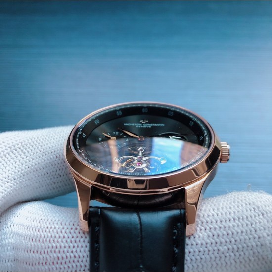 【品牌】江诗丹顿-Vacheron Constantin 【类型】男士腕表 B7 【机芯】全自动机械机芯【材质】316L精钢表壳【表带】真皮表带/钢带(可选)【表镜】矿物强化玻璃镜面 【尺寸】直径42mm 厚度13mm【特性】飞轮精选大三针机械男表、独特魅力、非凡气势! 三杰精致推荐男士机械腕表 SJ为你精心设计超真实实物图拍摄 【品牌】江诗丹顿-Vacheron Constantin 【类型】男士腕表 B7 【机芯】全自动机械机芯【材质】316L精钢表壳【表带】真皮表带/钢带(可选)【表镜】矿物强化玻璃镜面 【尺寸】直径42mm 厚度13mm【特性】飞轮精选大三针机械男表、独特魅力、非凡气势! 三杰精致推荐男士机械腕表 SJ为你精心设计超真实实物图拍摄