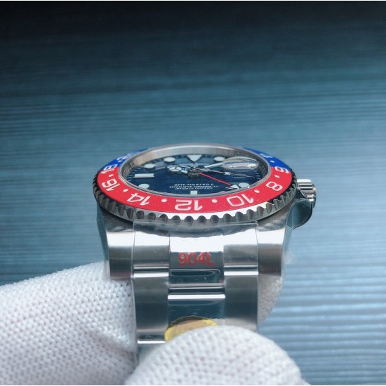 N厂 复刻 ROLEX 劳力士 GMT MASTERⅡ 格林尼治型 116719-BLRO 两地时间腕表 格林尼治2 搭载904L精钢表壳 黑色陶瓷表圈 第二时区刻度电镀18K金 蓝宝石镜面 黑色表盘 蓝色夜光刻度 3285与3186机芯 时针单独调 GMT针在时针表面 折叠保险表扣(有20mm可调) 40mm 三杰精致推荐瑞士男士机械腕表 SJ为你精心挑选超真实实物图拍摄 N厂 复刻 ROLEX 劳力士 GMT MASTERⅡ 格林尼治型 116719-BLRO 两地时间腕表 格林尼治2 搭载904L精钢表壳 黑色陶瓷表圈 第二时区刻度电镀18K金 蓝宝石镜面 黑色表盘 蓝色夜光刻度 3285与3186机芯 时针单独调 GMT针在时针表面 折叠保险表扣(有20mm可调) 40mm 三杰精致推荐瑞士男士机械腕表 SJ为你精心挑选超真实实物图拍摄