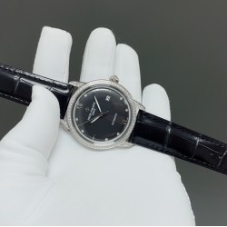 百达翡丽-PATEK PHILIPPE-火热新款式，新款锅盖，耗时长达8个月！超薄男士自动机械腕表，采用进口原装9015机芯，每小时振频28800次，零返修质量，直径40mm原装尺寸，超薄工艺8mm，锅盖玻璃材质！超强防水50米！专柜同款，一比一复刻！带上他锋芒尽显，气派不凡！耀眼光辉，永恒尊贵。⚠️请认准专业独家品质！欢迎转载