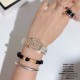 实拍 伯爵-Piaget 非凡珍品系列情侣腕表 瑞士石英机芯 蓝宝石玻璃镜面 表壳尺寸小号25x30mm 大号35x40mm厚度约8mm 实拍 伯爵-Piaget 非凡珍品系列情侣腕表 瑞士石英机芯 蓝宝石玻璃镜面 表壳尺寸小号25x30mm 大号35x40mm厚度约8mm