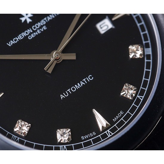 LS精品 江诗丹顿(Vacheron Constantin)赠送原装牛皮表带一条 最酷炫黑简约而典雅的316L精钢壳套搭载最新原装日本进口机械机芯(零返修)简约传承大师系列蓝宝石防刮镜面,原装针扣,塑造顶级完美腕表。绅士所拥有的标准尺寸40mm*1.1mm。高贵雅致及精美细腻的工艺!对完美的不懈追求。 LS精品 江诗丹顿(Vacheron Constantin)赠送原装牛皮表带一条 最酷炫黑简约而典雅的316L精钢壳套搭载最新原装日本进口机械机芯(零返修)简约传承大师系列蓝宝石防刮镜面,原装针扣,塑造顶级完美腕表。绅士所拥有的标准尺寸40mm*1.1mm。高贵雅致及精美细腻的工艺!对完美的不懈追求。