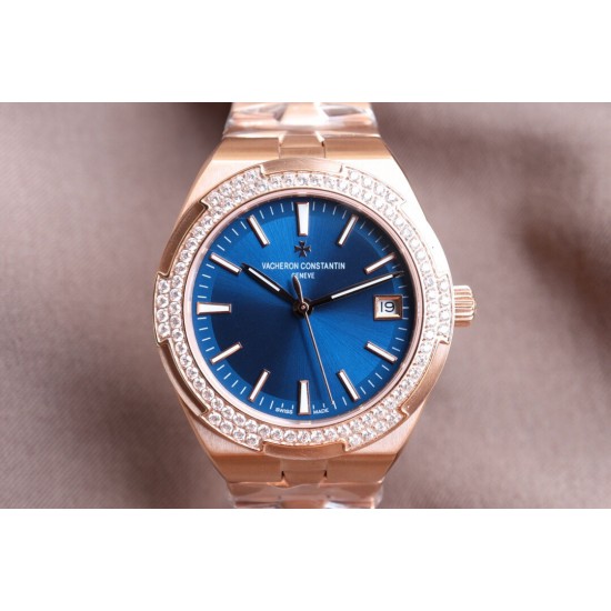实拍【Vacheron Constantin江诗丹顿】纵横四海系列OVERSEAS女款小号型钢带款——一款极具魅力和旅行精神的女性腕表【表壳】直径36mm适合大部分女性佩戴,84颗圆形切割施华洛水更是钻璀璨夺目 【表盘】简约的大三针设计 旭日纹缎面拉丝的工艺处理 深邃优雅 时标均带白色夜光涂层 【机芯】CITIZEN8系列改Cal.5300机芯(机芯稳定零返修 ) 原装18k纳米镀金质摆陀 实拍【Vacheron Constantin江诗丹顿】纵横四海系列OVERSEAS女款小号型钢带款——一款极具魅力和旅行精神的女性腕表【表壳】直径36mm适合大部分女性佩戴,84颗圆形切割施华洛水更是钻璀璨夺目 【表盘】简约的大三针设计 旭日纹缎面拉丝的工艺处理 深邃优雅 时标均带白色夜光涂层 【机芯】CITIZEN8系列改Cal.5300机芯(机芯稳定零返修 ) 原装18k纳米镀金质摆陀