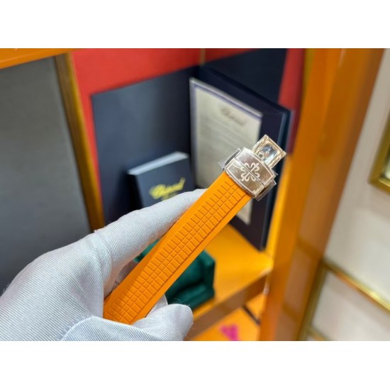 百达翡丽 手雷系列,40mm手雷 “唯一”正品完美互换真正Cal.324C机芯,改为专柜最新同款cal .330机芯,史无前例厚度和正品一致完全实现,数据正品一致!表扣升级为大花扣,满满的诚意,尺寸40mm! 百达翡丽 手雷系列,40mm手雷 “唯一”正品完美互换真正Cal.324C机芯,改为专柜最新同款cal .330机芯,史无前例厚度和正品一致完全实现,数据正品一致!表扣升级为大花扣,满满的诚意,尺寸40mm!