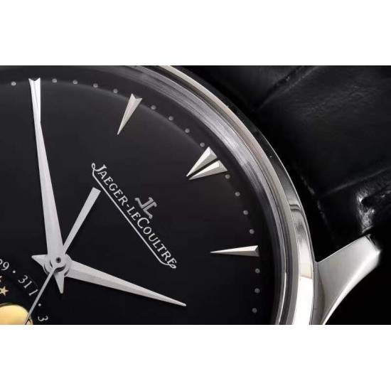 【厚积“薄”发 年度大作】新品上市,积家月相大师系列,表壳直径39mmX9.9mm与原装同步。六点钟的子盘拥有阳历阴历(月相)双期显示,月相24小时转一圈,功能和正品一致。【技术突破】采用9015改积家自产Cal.925/1机芯,功能百分百同步原装自产机芯。走时稳定,素质坚挺。【细节突破】从侧面观察腕表盘面发现有微微的弧度,为了达到这一效果,耗时费力多次调整模具,确保神韵和感觉能与原装相媲美。积家月相大师,满足您对月相的一切美好情怀。收起 【厚积“薄”发 年度大作】新品上市,积家月相大师系列,表壳直径39mmX9.9mm与原装同步。六点钟的子盘拥有阳历阴历(月相)双期显示,月相24小时转一圈,功能和正品一致。【技术突破】采用9015改积家自产Cal.925/1机芯,功能百分百同步原装自产机芯。走时稳定,素质坚挺。【细节突破】从侧面观察腕表盘面发现有微微的弧度,为了达到这一效果,耗时费力多次调整模具,确保神韵和感觉能与原装相媲美。积家月相大师,满足您对月相的一切美好情怀。收起