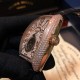 【独家实拍 法兰克穆勒-Franck muller 男士腕表 】法兰克穆勒 FM全新升级版 酒桶满天星,8880 CC AT 飞轮系列 ,独具一格匠心之作,精工雕刻镶嵌数字飞轮表盘,正明珠自动上链机械机芯 原装1:1 功能 暗喻不拘一格的独立型格,耐磨蓝光水晶镜面 304L精钢镶钻外壳 经过多道工序制作而成,不惜代价还原正品! 复古摩登与现代张扬兼具,佩戴于腕间,彰显独特品味! 【独家实拍 法兰克穆勒-Franck muller 男士腕表 】法兰克穆勒 FM全新升级版 酒桶满天星,8880 CC AT 飞轮系列 ,独具一格匠心之作,精工雕刻镶嵌数字飞轮表盘,正明珠自动上链机械机芯 原装1:1 功能 暗喻不拘一格的独立型格,耐磨蓝光水晶镜面 304L精钢镶钻外壳 经过多道工序制作而成,不惜代价还原正品! 复古摩登与现代张扬兼具,佩戴于腕间,彰显独特品味!