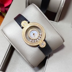 实拍 萧邦 Chopard 小圆双包双排钻 Happy Stort 珠表 内、外蓝宝石水晶玻璃 微型按调EAT瑞士机芯 密爪包镶钻！新潮珍珠贝母表盘刻度 款型特色鲜明。表壳尺寸约:28mm