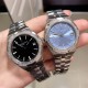 实拍【Vacheron Constantin江诗丹顿】纵横四海系列OVERSEAS女款小号型钢带款——一款极具魅力和旅行精神的女性腕表【表壳】直径36mm适合大部分女性佩戴,84颗圆形切割施华洛水更是钻璀璨夺目 【表盘】简约的大三针设计 旭日纹缎面拉丝的工艺处理 深邃优雅 时标均带白色夜光涂层 【机芯】CITIZEN8系列改Cal.5300机芯(机芯稳定零返修 ) 原装18k纳米镀金质摆陀! 实拍【Vacheron Constantin江诗丹顿】纵横四海系列OVERSEAS女款小号型钢带款——一款极具魅力和旅行精神的女性腕表【表壳】直径36mm适合大部分女性佩戴,84颗圆形切割施华洛水更是钻璀璨夺目 【表盘】简约的大三针设计 旭日纹缎面拉丝的工艺处理 深邃优雅 时标均带白色夜光涂层 【机芯】CITIZEN8系列改Cal.5300机芯(机芯稳定零返修 ) 原装18k纳米镀金质摆陀!