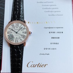 顶级复刻正品开模  CARTIER 卡地亚 X8 伦敦SOLO系列男款 CARTIER W6701010 正品开模，2892机，搭配真鳄鱼皮，喷砂日历，CNC深度加工把的镶嵌同正品同样的尖晶宝石，莫式硬度达到九级。表扣原装圆弧并喷砂处理，字体清晰 一表一码 三杰精致推荐男士精品机械腕表 精致传承真实效果 SJ品质的保证