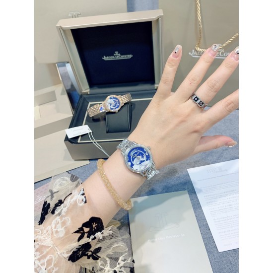 独家实拍,认准品质与细节女人的三大梦想之一,积家约会系列流星腕表 以珍稀工艺呈现变幻莫测的绚烂流星,蓝宝石玻璃,原装折叠扣!尺寸:33mm,厚10mm! 独家实拍,认准品质与细节女人的三大梦想之一,积家约会系列流星腕表 以珍稀工艺呈现变幻莫测的绚烂流星,蓝宝石玻璃,原装折叠扣!尺寸:33mm,厚10mm!