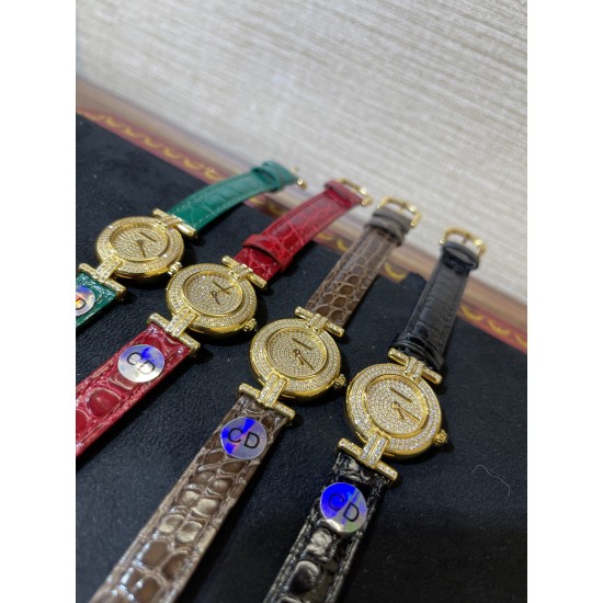 鳄鱼皮新品发布 奢华版满天星镶钻表盘卡地亚小旋风must de小金表vintage中古断货王，性价比高闭眼入。神仙颜值美绝trinity，小孩子才做选择，成年人都是all in![色]表径24mm，超薄厚度5.8mm，搭载瑞士石英机芯，罗马刻度奶油盘，简洁大两针，后镶天然美钻搭配鳄鱼皮表带更奢华超级闪。可仙可盐可甜，精致优雅上手绝美。时尚是一个经典的轮回～说不定今年的复古风，你就是走得最驾轻就熟的一个。推荐指数：⭐⭐⭐⭐⭐