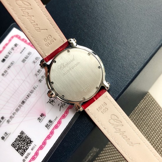 YF 萧邦HAPPY DIAMONDS快乐钻系列,HAPPY DIAMONDS腕表采用天然珍珠贝表盘,表相比大部分款式钻表尺寸都要大不少,钻石都是越大越值钱,配有GTC权威检测认证,联网可查,此款手表散发优雅气质和永恒之城的迷人,此系列腕表成为了上层社会优雅女士的身份标识之一。这款腕表以36毫米精钢表壳,,搭载正品一致的ETA-955.112专供原装机芯,美洲鳄鱼皮表带,令佩戴更加的舒适,凸面蓝宝石玻璃。 YF 萧邦HAPPY DIAMONDS快乐钻系列,HAPPY DIAMONDS腕表采用天然珍珠贝表盘,表相比大部分款式钻表尺寸都要大不少,钻石都是越大越值钱,配有GTC权威检测认证,联网可查,此款手表散发优雅气质和永恒之城的迷人,此系列腕表成为了上层社会优雅女士的身份标识之一。这款腕表以36毫米精钢表壳,,搭载正品一致的ETA-955.112专供原装机芯,美洲鳄鱼皮表带,令佩戴更加的舒适,凸面蓝宝石玻璃。