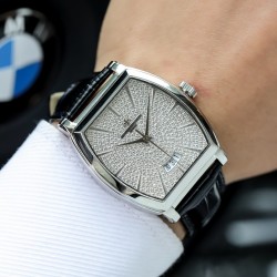【品牌】：江诗丹顿（Vacheron Constantin ）满天星系列【系列】：酒桶形马耳他 满天星【款式】：男士多功能腕表 【机芯】：原装进口西铁城全自动机械机芯 承载着高级制表新领域【玻璃】：蓝宝石【表带】：316精钢/原装精钢扣【表壳】：316精钢。  表盘直径:长40mm，宽37mm，厚10mm精美的曲线造就完美和谐的独特造，请认准机芯认准质量！（专注原装新机）