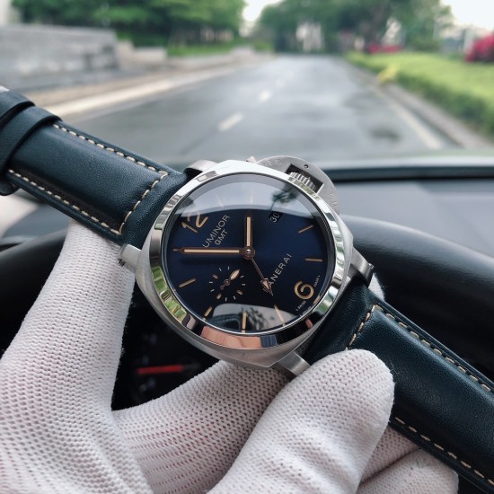品牌:沛纳海--PANERAI PAM00688 类型:男士顶级腕表 机芯:全自动机械机芯 表壳:316L精钢表壳 镜面:矿物强化玻璃 皮带:进口真牛皮表带 三杰卓越非凡 尽显男士魅力尺寸:直径44mm 厚度16mm。SJ为你精心打造超真实实物图拍摄 让你超真实实物图体验 品牌:沛纳海--PANERAI PAM00688 类型:男士顶级腕表 机芯:全自动机械机芯 表壳:316L精钢表壳 镜面:矿物强化玻璃 皮带:进口真牛皮表带 三杰卓越非凡 尽显男士魅力尺寸:直径44mm 厚度16mm。SJ为你精心打造超真实实物图拍摄 让你超真实实物图体验