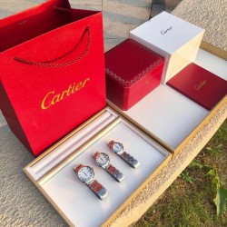 【V6 Factory】力作 市场最高版本 最高复刻 卡.地亚CartierV7升级版 专柜品质！1⃣️【市场最高复刻1-1】V6厂最新升级版本 卡.地亚蓝气球系列 2⃣️直径28MM-33MM-36MM-42MM3⃣️石英款/机械款-市面最高版本镜面凸形鱼眼！4⃣️蓝宝石把头，蓝色宝石颜色！5⃣️石英机芯/搭配6T51机芯机械/2824全自动机械机芯!恒久稳定！自动锤已全部升级原装LOGO及日内瓦洗纹！卡.地亚蓝气球标杆-V6出品，是您唯一首选！V6出品 必属精品 您值得拥有！